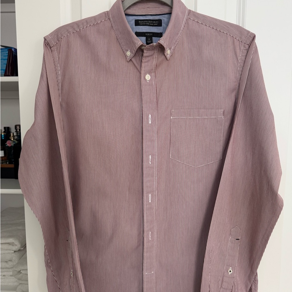 Banana Republic Men's Mauve Button Down Shirt